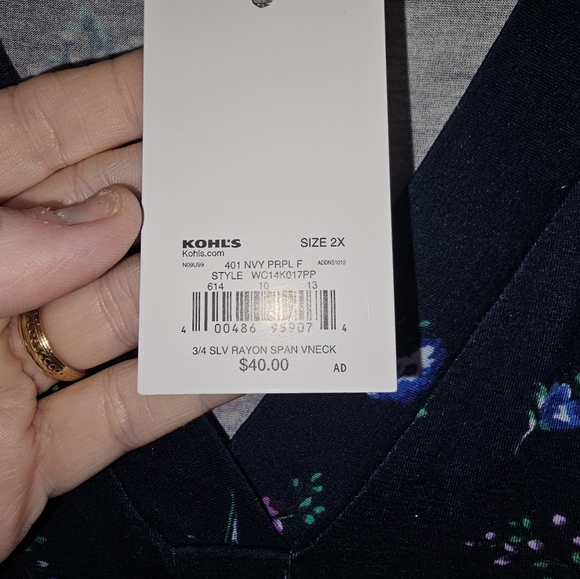 Croft & Barrow Blue Top with floral accents - Picture 3 of 4